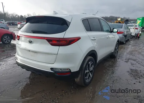 2021 Kia Sportage Lx z USA, uszkodzony, nr VIN KNDPM3AC4M7934642